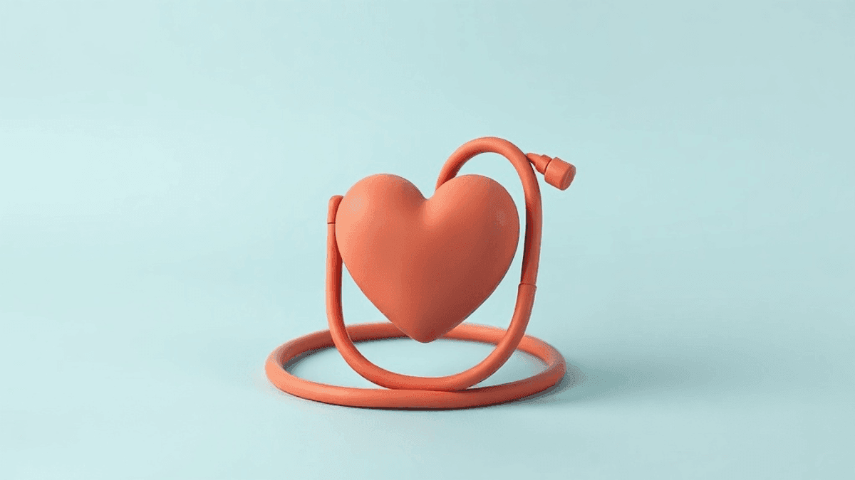 배가 더부룩하고 붓는 느낌이 오래간다면? 노인 난소암 신호 대표 이미지